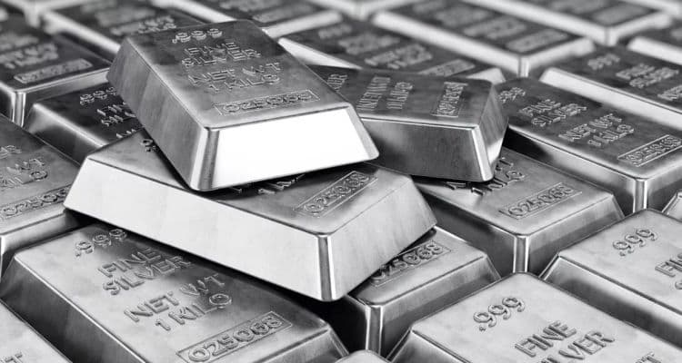 Gümüş Fiyatları Rekora Yaklaşıyor: 35 Dolar Seviyesi Zorlanıyor