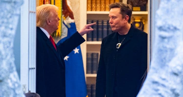 Trump’ın Musk’ı sınır dışı tehdidi Tesla hisselerini sarstı